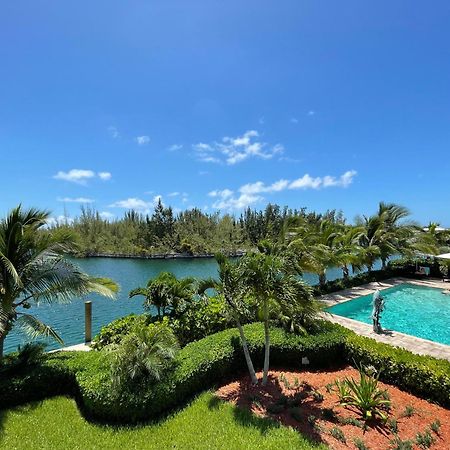Dolphin Cove (Adults Only) Vila Freeport Exterior foto